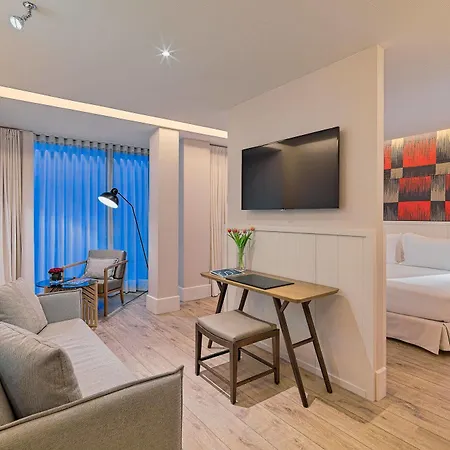 H10 Cubik 4* Sup Hotel Barcelona
