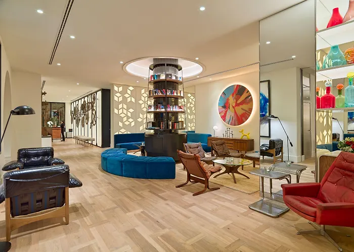 H10 Cubik 4* Sup Hotel