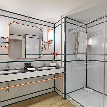 H10 Cubik 4* Sup 4* Barcelone