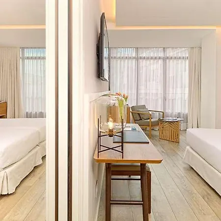 H10 Cubik 4* Sup 4* Barcelone