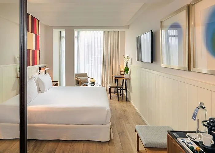 H10 Cubik 4* Sup Hotel