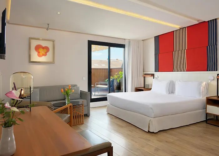 Hotel H10 Cubik 4* Sup 4*