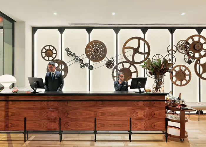 H10 Cubik 4* Sup Hotel