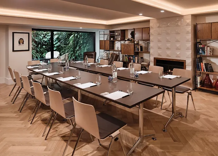 H10 Cubik 4* Sup 4* Barcelona