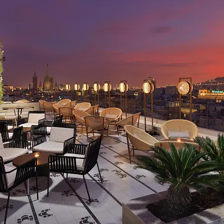 H10 Cubik 4* Sup 4* Barcelone